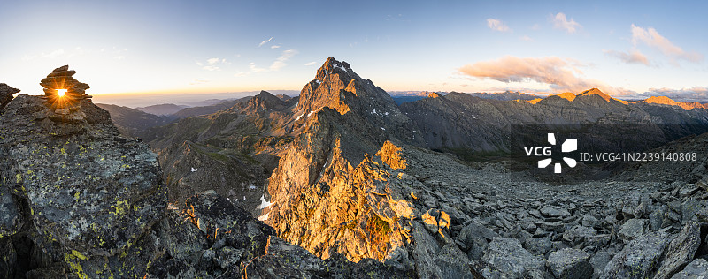 日出时的蒙特维索，皮埃蒙特图片素材