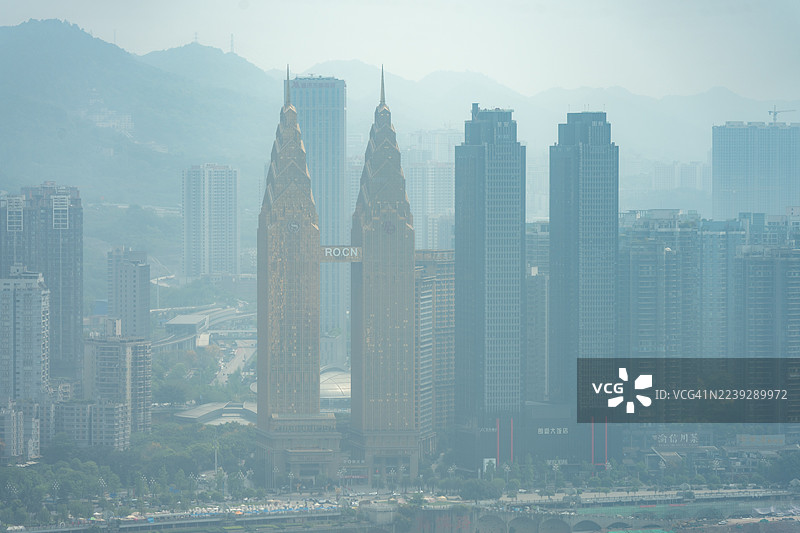 中国重庆市拥挤的公寓楼图片素材