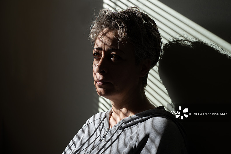 我是否患上了阿尔茨海默病？图片素材