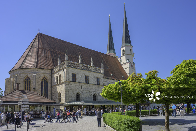 德国巴伐利亚州阿尔特丁根学院圣菲利普和圣詹姆斯教区教堂图片素材