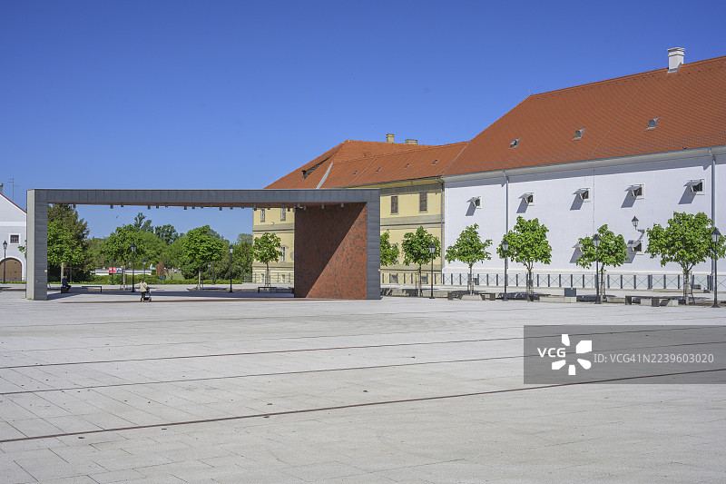 克罗地亚奥西耶克-巴兰亚县奥西耶克老城区特弗尔贾的瓦特罗斯拉夫·利辛斯基广场图片素材