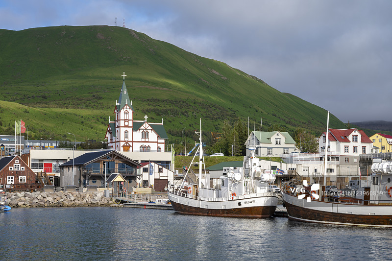 冰岛北部胡萨维克港图片素材