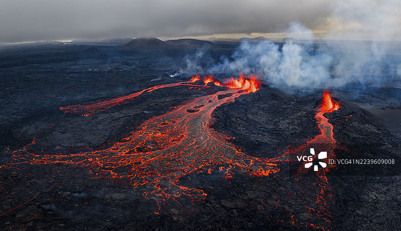 冰岛，雷克雅内斯半岛，西南冰岛，格林达维克附近，斯图恩胡库尔火山口链，火山爆发图片素材