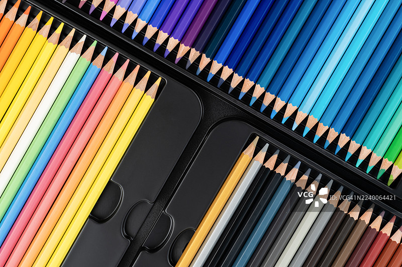 彩色铅笔的摆放图片素材