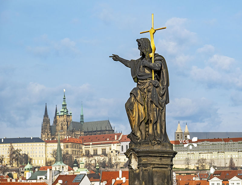 约翰·施洗者雕像，查理大桥图片素材