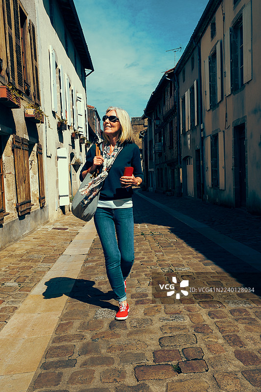 法国新阿基坦大区帕尔特奈老城图片素材