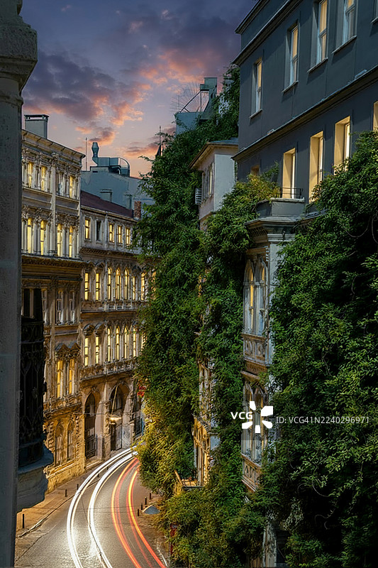 伊斯坦布尔贝伊奥卢的暮光图片素材