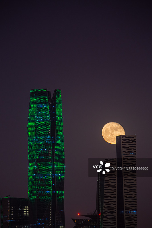 利雅得月升图片素材