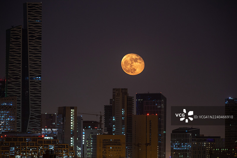 利雅得月升图片素材