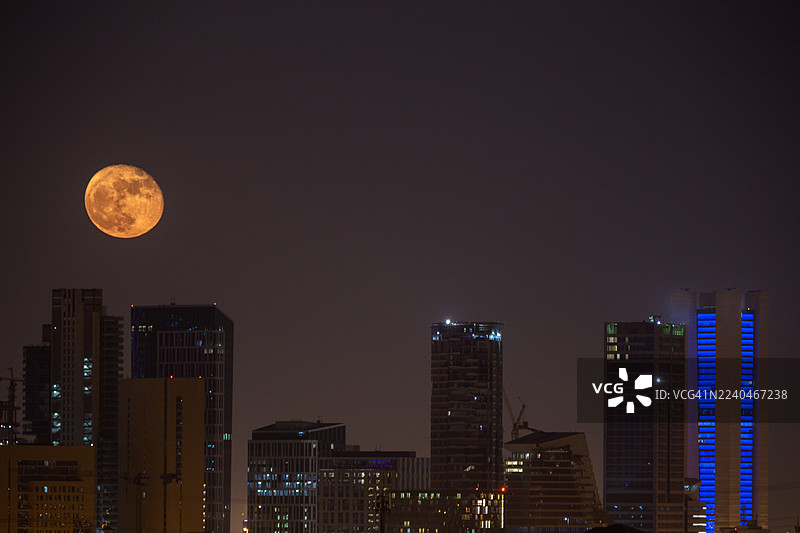 利雅得月升图片素材