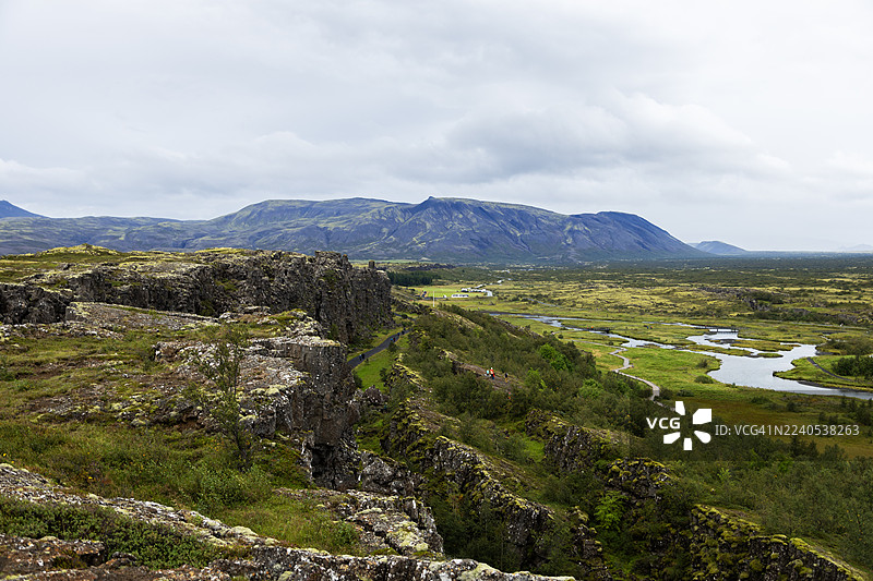 冰岛辛格维利尔，欧洲与美洲构造板块在此交汇图片素材