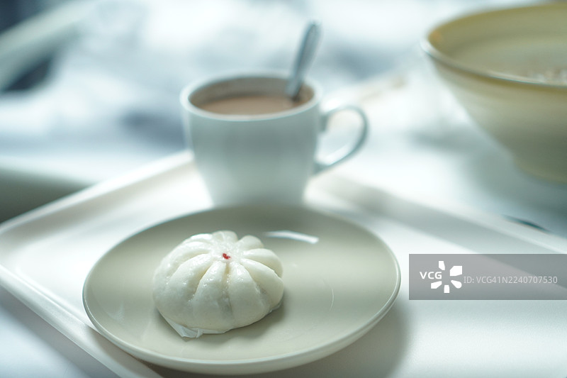 中式叉烧包热巧克力图片素材