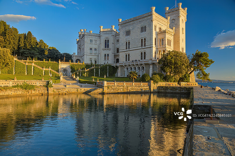 米拉马雷城堡，的里雅斯特，弗留利-威尼斯-朱利亚，意大利图片素材