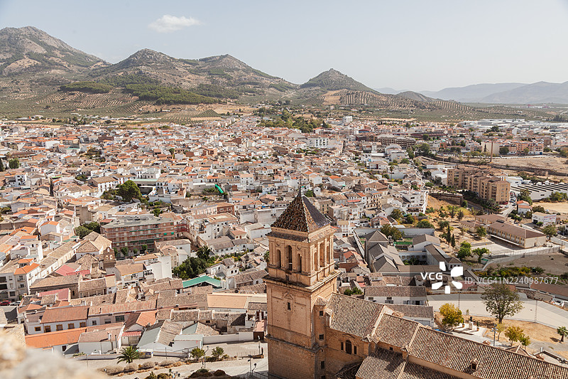 从高处看到的阿尔考德特和圣玛丽亚拉马约尔教堂图片素材