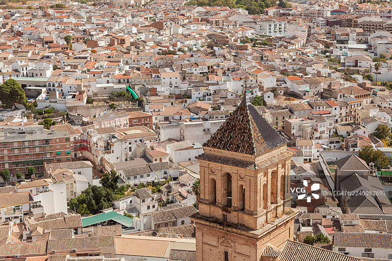 Alcaudete 和 Santa Maria La Mayor 教堂的俯瞰视角图片素材