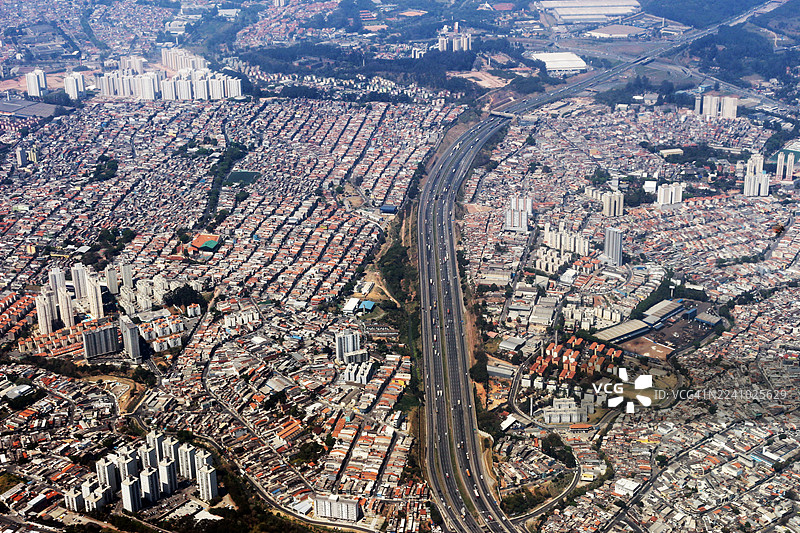 圣保罗州瓜鲁柳斯市的鸟瞰图图片素材