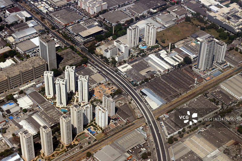 圣保罗州瓜鲁柳斯市的鸟瞰图图片素材