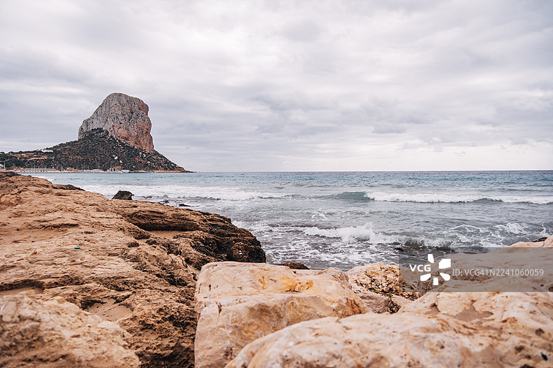 Ifach岩自然公园，地中海云海壮丽图片素材