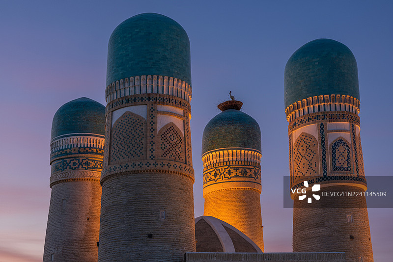 布哈拉克·米娜尔的晚霞图片素材