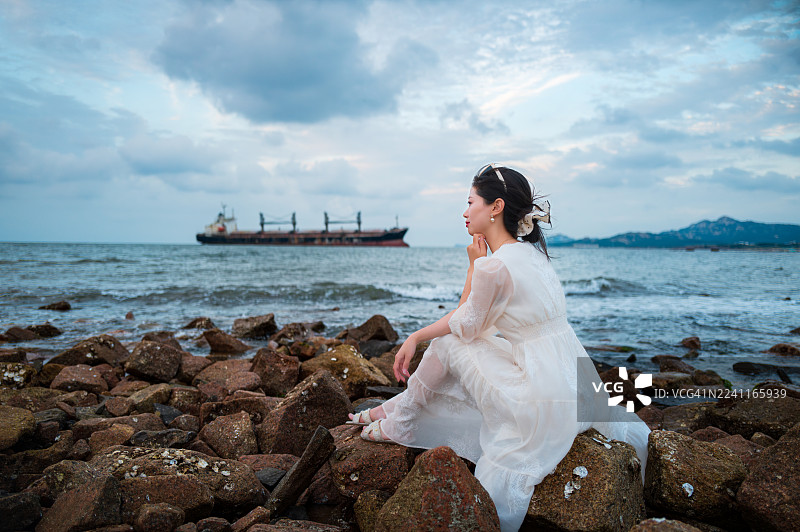 宁静的海边时光图片素材