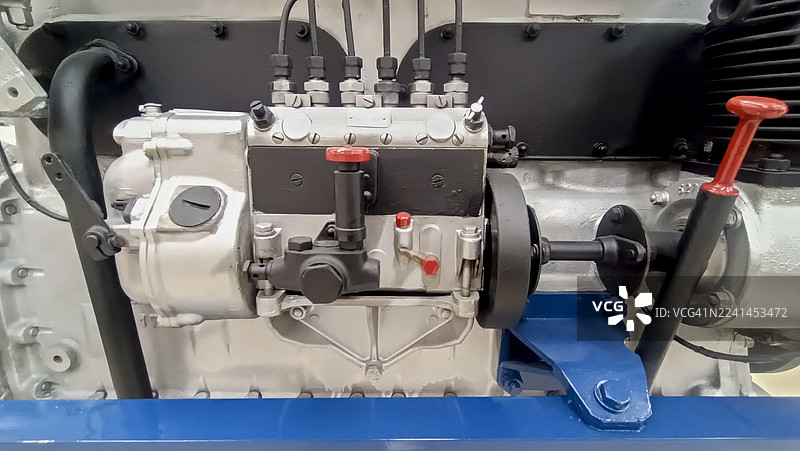 柴油发动机燃油泵总成图片素材