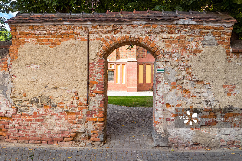 古老的砖墙拱门图片素材