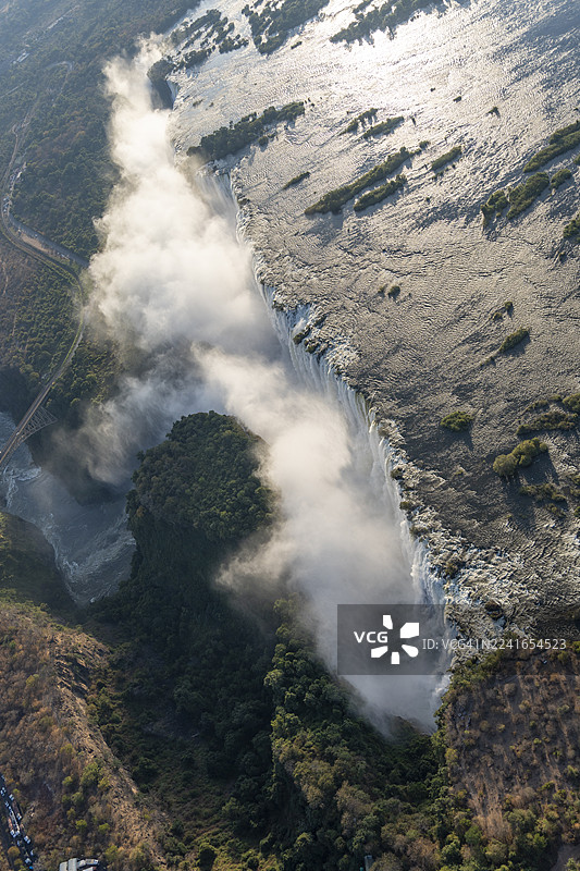 维多利亚瀑布的空中视角，赞比西河 - 直升机摄影图片素材