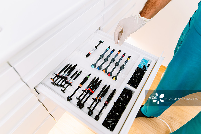 用于牙科修复的复合树脂图片素材