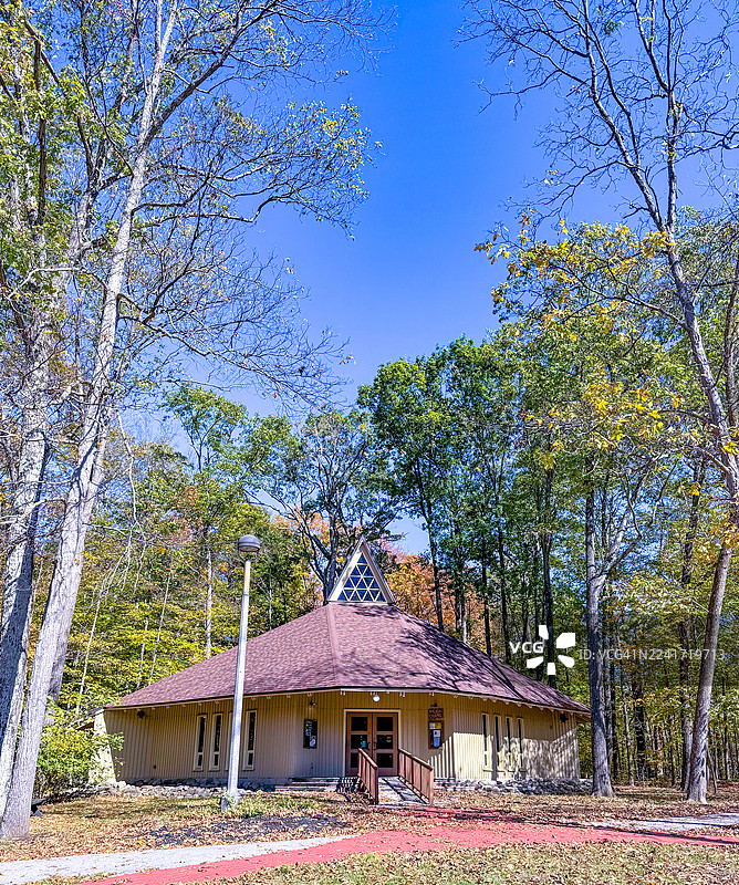 斯基德莫尔学院的约翰逊-威尔逊教堂，萨拉托加图片素材