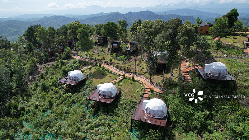 印度尼西亚南加里曼丹塔胡拉曼迪安金卡尔塞尔公园。图片素材