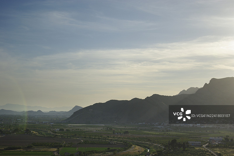 西班牙阿利坎特奥里韦拉山脉和果园地区的で panoramic landscape, nature图片素材