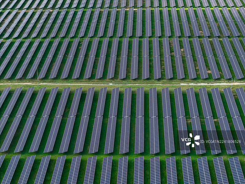 宁顺省的太阳能发电场图片素材