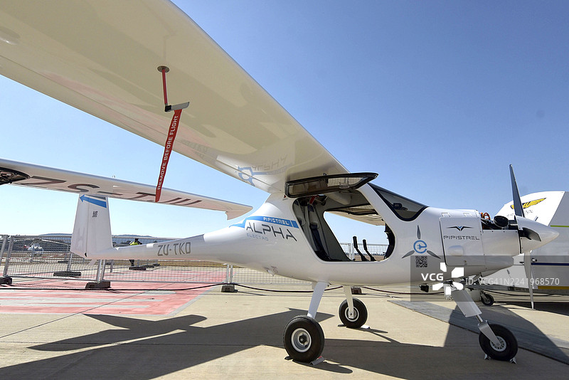 派珀斯特尔电动飞机图片素材