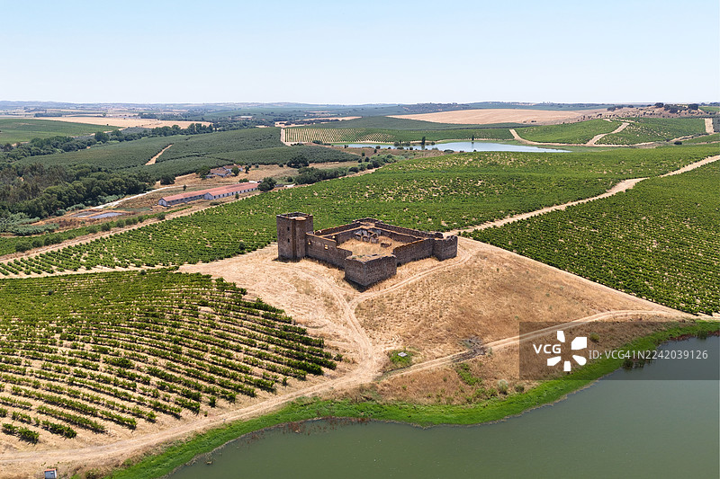 瓦隆戈城堡遗址，中世纪，国家纪念碑图片素材