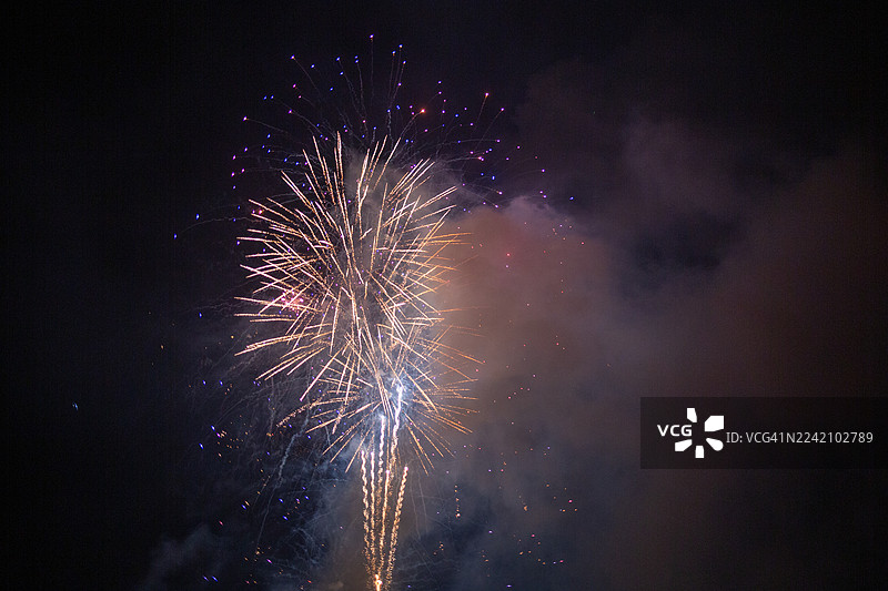 圣克鲁斯 2025 烟花图片素材