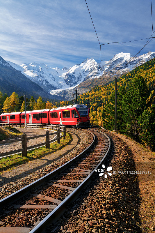 瑞士雷蒂安铁路，欧洲图片素材