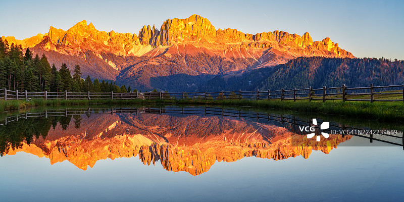罗森加滕山群，意大利多洛米蒂阿尔卑斯山，欧洲图片素材
