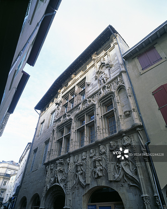 瓦朗斯人头屋外观图片素材