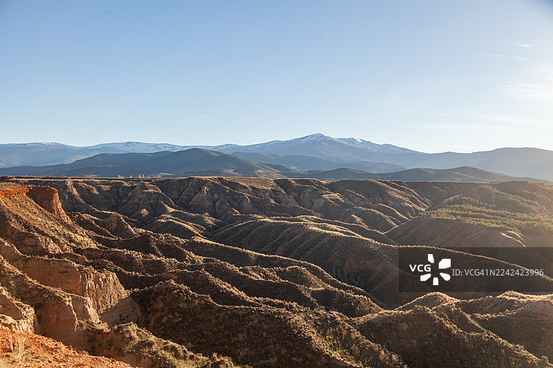 格拉纳达地质公园的岩石构造，来自“世界尽头观景点”。图片素材