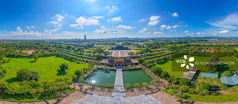 越南顺化皇城航拍，顺化市景观，阮朝皇宫。图片素材