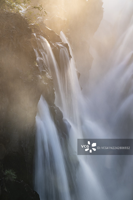 埃帕帕瀑布，纳米比亚考科兰的埃帕帕瀑布日落图片素材