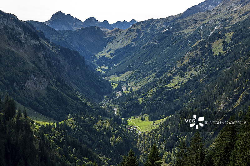 拉彭阿尔普谷地(Rappenalptal)风光,靠近埃诺兹巴赫(Einödsbach)、比尔克绍(Birksau)、上阿本德多夫(Oberstdorf)、上阿尔高(Oberallgäu)、阿尔高(Allgäu)、巴伐利亚(Bavaria)德国图片素材