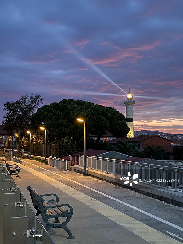 坎库尔塔兰的黄昏灯塔图片素材