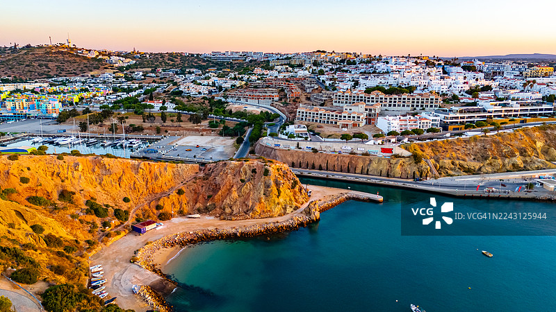 葡萄牙阿尔加维，阿尔布费拉码头的鸟瞰图图片素材