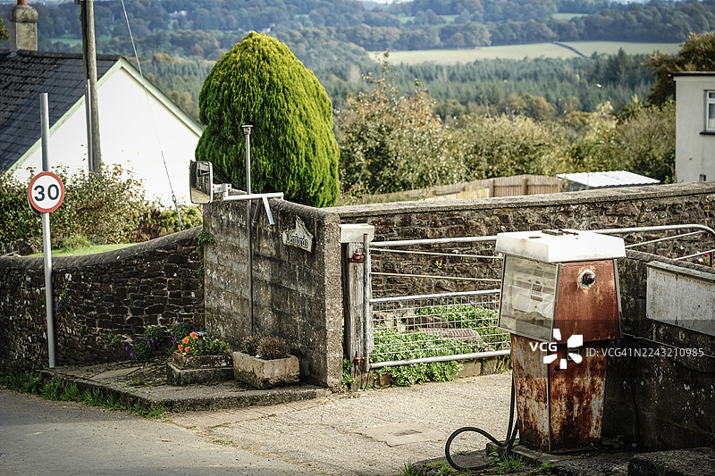 老式汽油泵图片素材