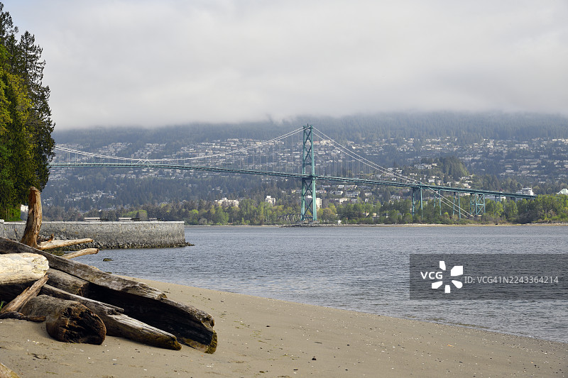 斯坦利公园的狮门桥图片素材