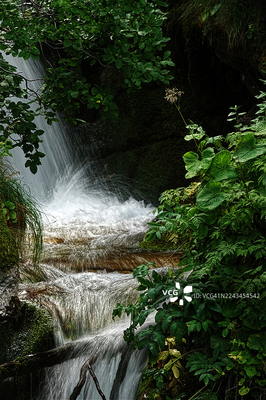 “阿诺河”瀑布图片素材