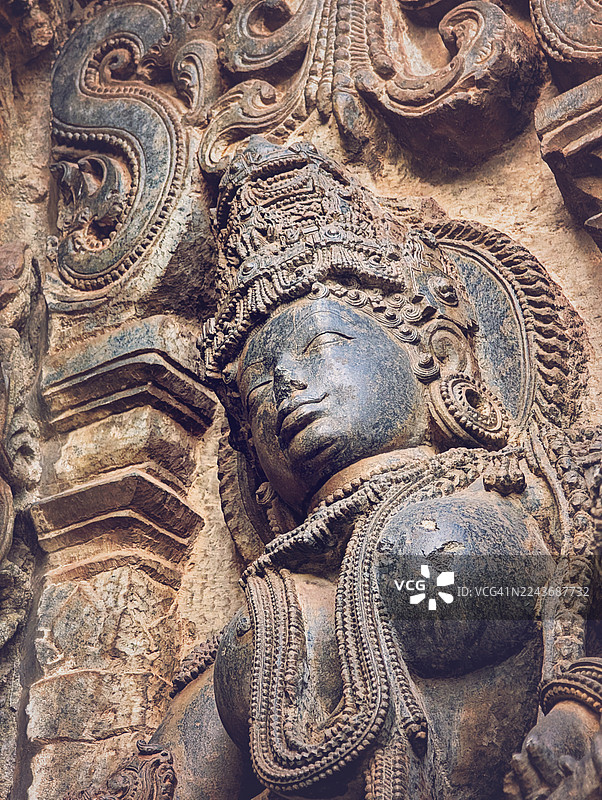 霍伊萨拉什瓦拉神庙，又称哈莱比杜神庙，是位于印度卡纳塔克邦哈莱比杜的一座12世纪印度教神庙，供奉湿婆神，曾是霍伊萨拉王朝的故都。作为“霍伊萨拉神圣建筑群”的一部分，已被列为联合国教科文组织世界遗产。图片素材