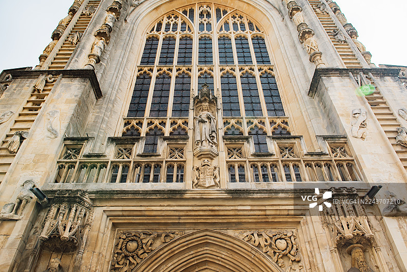 巴斯修道院，位于萨默塞特郡巴斯，是一座英国国教的教区教堂，也是一座前本笃会修道院。图片素材