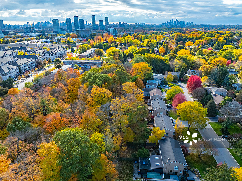 秋季多伦多东约克东部小径，唐河航拍图，加拿大图片素材